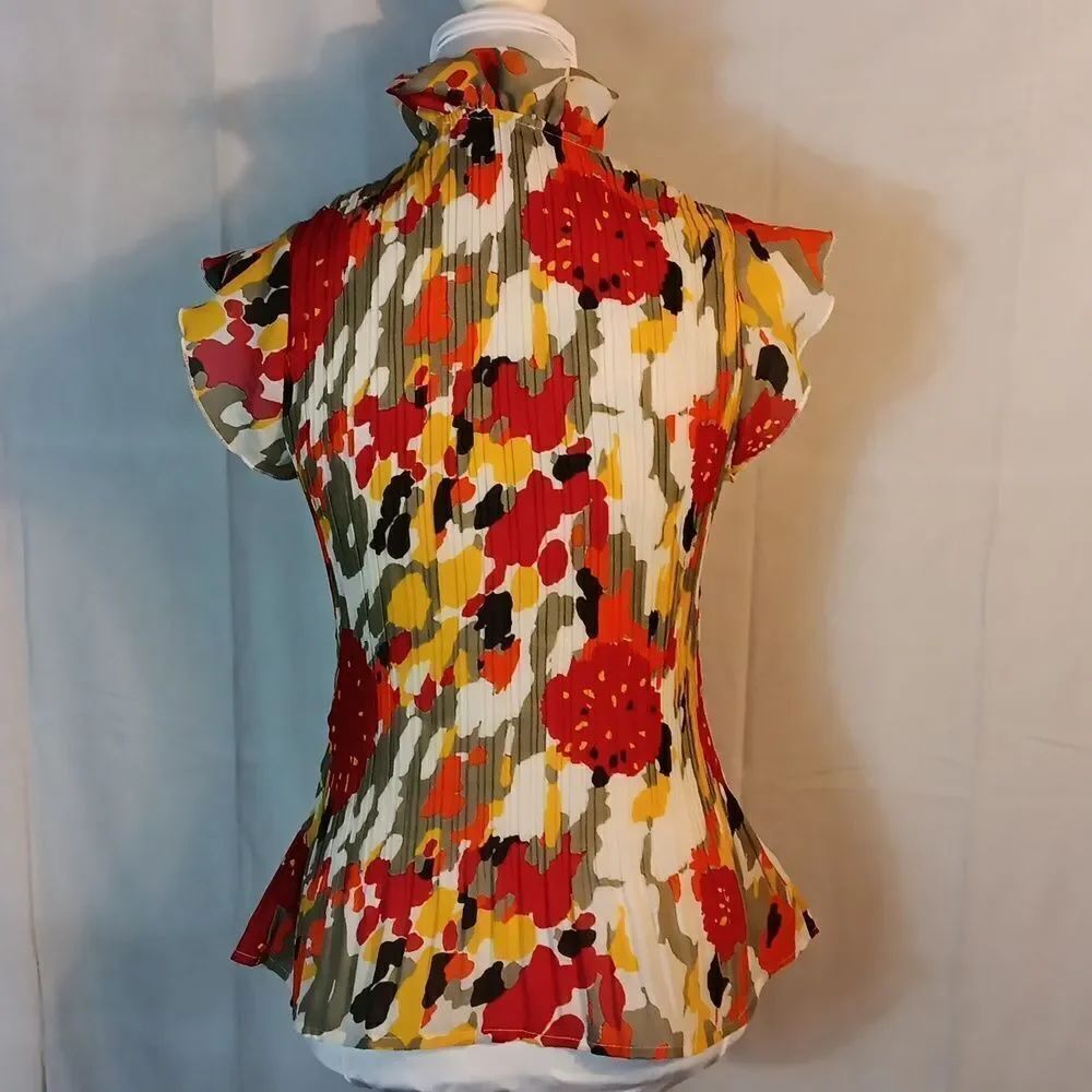 Colorful Women's Ruffled Top - Picture 3 of 7